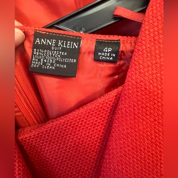 Anne Klein suit - Picture 3 of 4